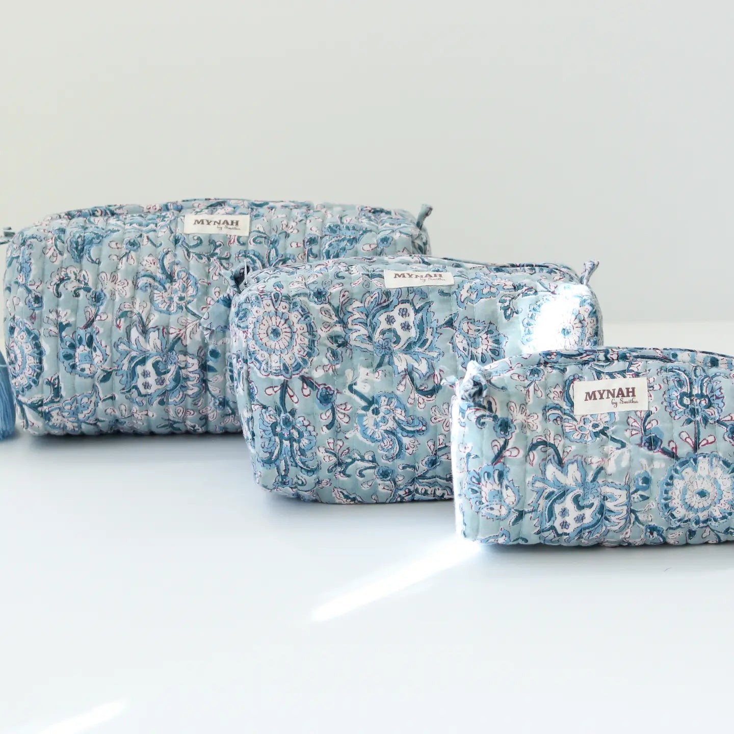 Medium travel bag