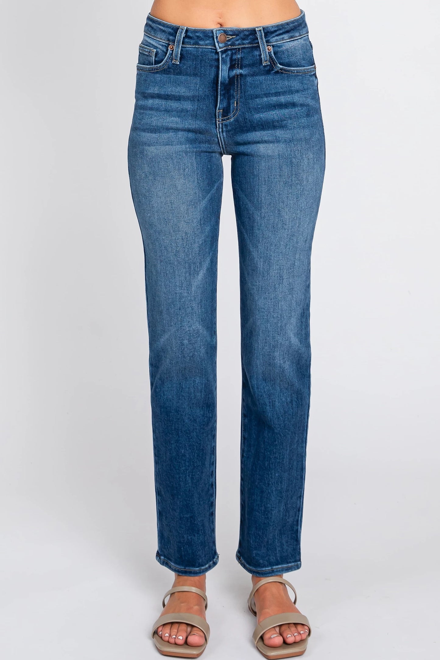 Siena Basic Straight Leg Essential Jeans