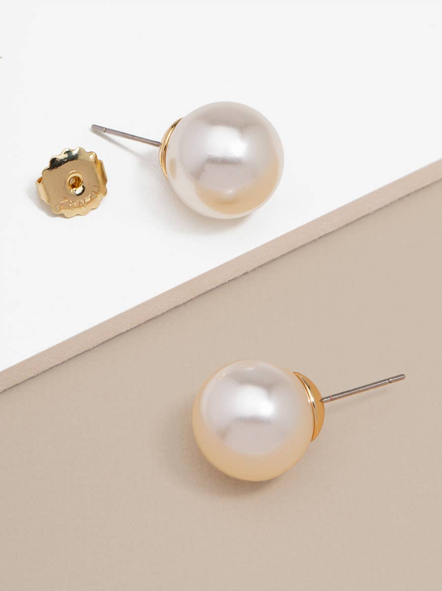 Chunky Pearl Stud Earring