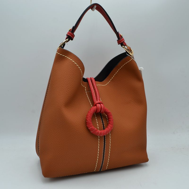 Contrast Vegan Shoulder Totes