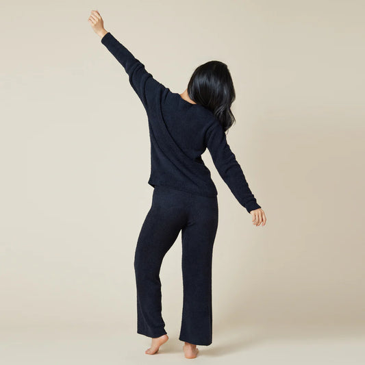 Black Marshmallow V-Neck Lounge Set