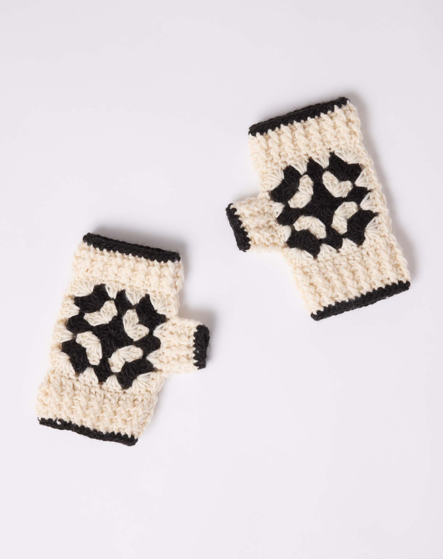 Black La Paz Crochet Fingerless Gloves