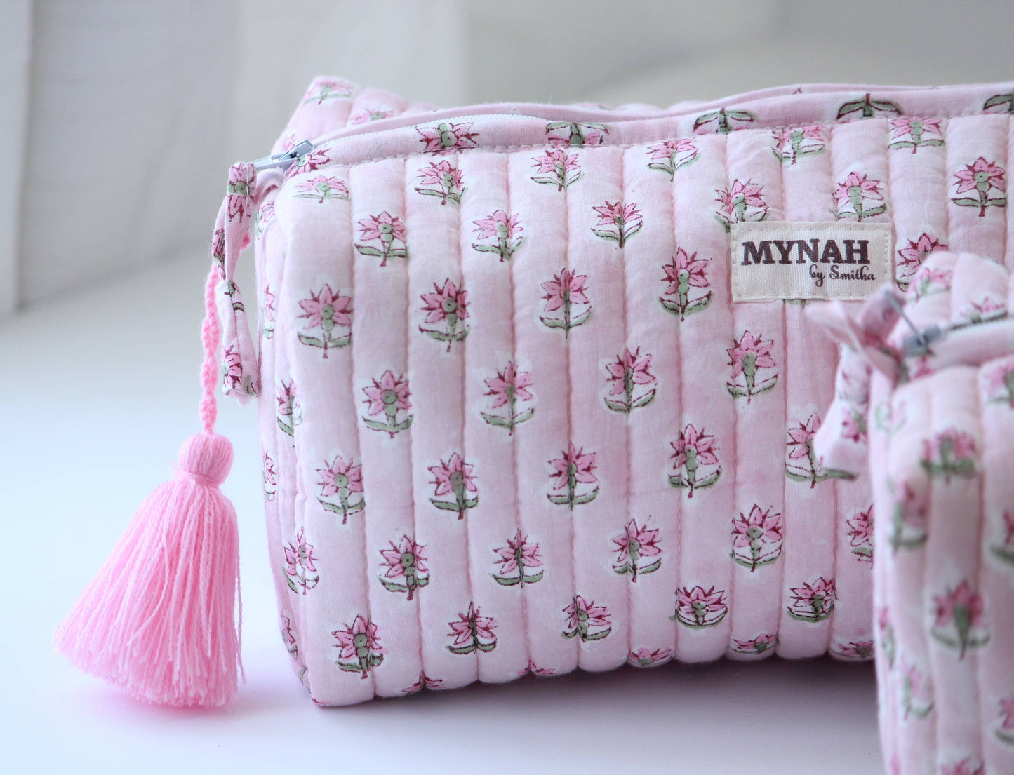 Medium travel bag