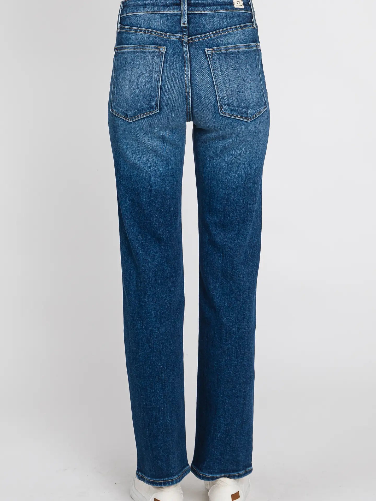 Siena Basic Straight Leg Essential Jeans
