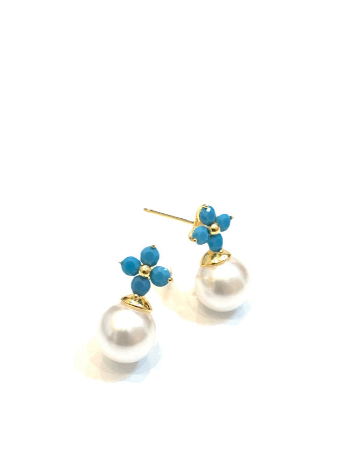Bri Pearl Stud Earrings