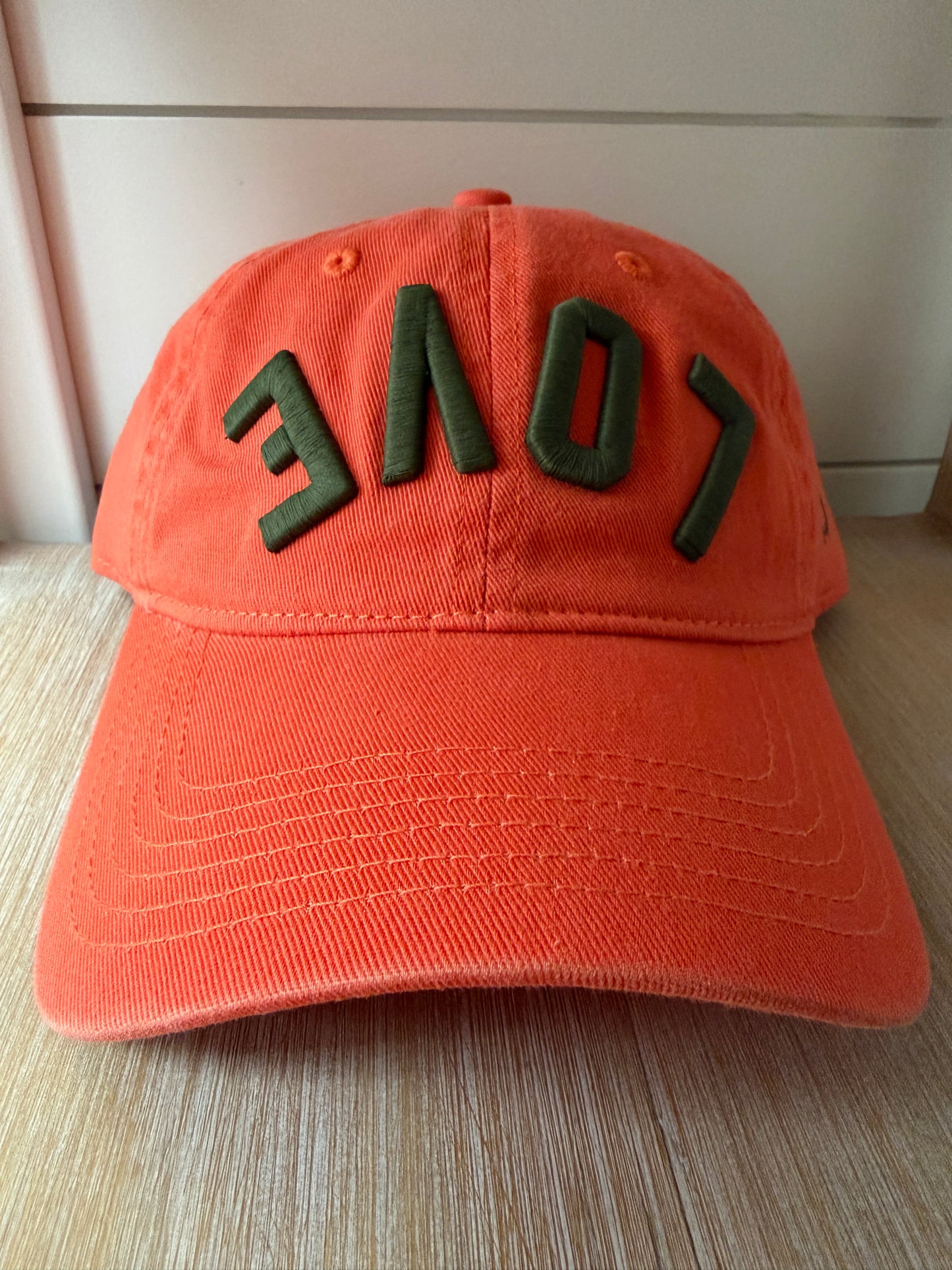 Love Hat