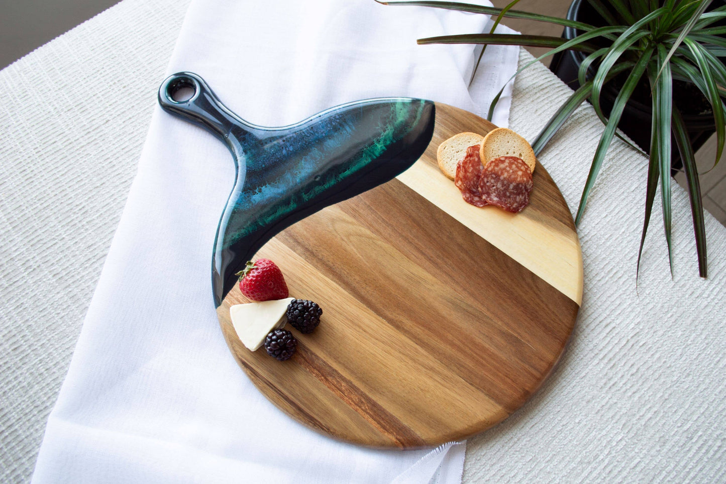 12" Round Charcuterie Board
