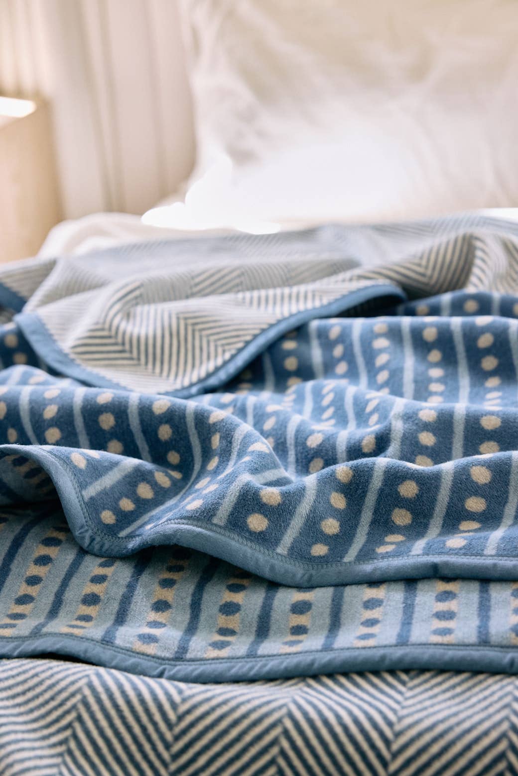 Cornflower Beach Pebble Blanket