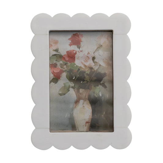 Scalloped White Photo Frame